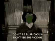 Kermit Dont Be Suspicious GIF - Kermit Dont Be Suspicious Walking In GIFs
