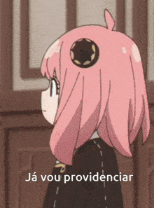 a cartoon girl with pink hair and the words " ja vou providenciar " on the bottom