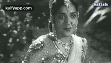 Actress Jamuna Garu In Gulebakavali Katha Movie.Gif GIF - Actress Jamuna Garu In Gulebakavali Katha Movie Jamuna Old GIFs