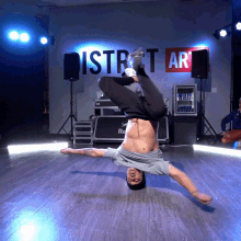 GIF