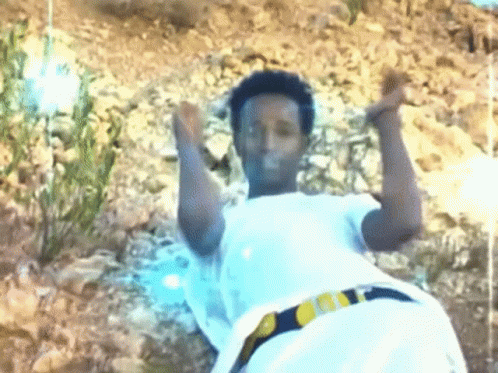 Somali Dhaanto Nuur Caraale GIF - Somali Dhaanto Nuur Caraale