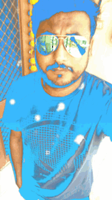 Alone Gaurav GIF - Alone Gaurav Selfie GIFs