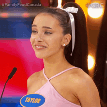 Smiling Taylor GIF - Smiling Taylor Family Feud Canada GIFs