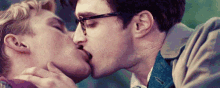 Harry Potter Kiss GIF - Harry Potter Kiss Intimate GIFs