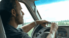 Hold On Rick Grimes The Walking Dead GIF - Hold On Rick Grimes The Walking Dead Hold On GIFs