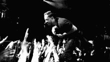 Mike Shinoda High Fives GIF - Mike Shinoda High Fives Linkin Park GIFs