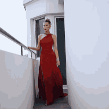 Bella Hadid Red Carpet GIF