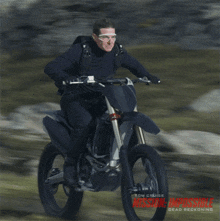 Riding A Motorcycle Ethan Hunt GIF - Riding A Motorcycle Ethan Hunt Tom Cruise GIFs