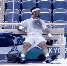fabio fognini cooling off hot cold air air conditioning