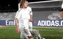 Real Madrid Rmcf GIF - Real Madrid Rmcf Luka Modric GIFs
