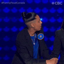 Clapping Am GIF - Clapping Am Family Feud Canada GIFs