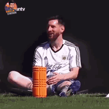Messi Laugh GIF - Messi Laugh Giggle GIFs