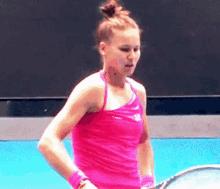 Veronika Kudermetova Tennis Racquet GIF - Veronika Kudermetova Tennis Racquet Racket Smash GIFs
