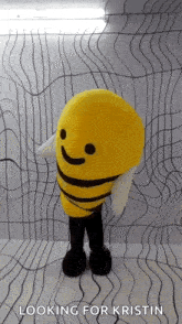 Bee Cuteanimal GIF - Bee Cuteanimal Dancingbee GIFs