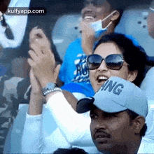 Clap For Your Loved Ones.Gif GIF - Clap For Your Loved Ones Claps Clapping GIFs