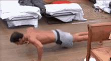 Farandulario Push Ups GIF - Farandulario Push Ups Work Out GIFs