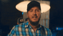 I'M Supposed To Be Heart-broke Luke Bryan GIF - I'M Supposed To Be Heart-broke Luke Bryan But I Got A Beer In My Hand Song GIFs