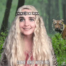 Come Bike With Me Chloe Fineman GIF - Come Bike With Me Chloe Fineman Saturday Night Live GIFs