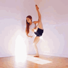 Flexible Balance GIF - Flexible Balance Dance GIFs