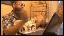 Fast Typing Type GIF - Fast Typing Type Money GIFs