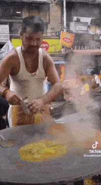 dirty-indian-food-dirty-indian-street-food.gif
