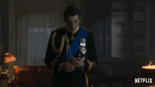 Mindful The Crown GIF - Mindful The Crown Officer GIFs