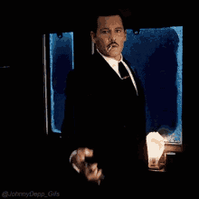 Murder On The Orient Express Johnny Depp GIF - Murder On The Orient Express Johnny Depp Edward Ratchett GIFs