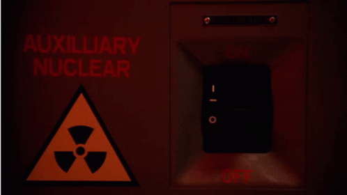 nuclear-switch-christmas-vacation.gif