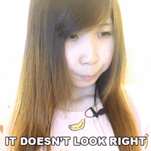 It Doesnt Look Right Xiao Hoang GIF - It Doesnt Look Right Xiao Hoang Xiaorishu GIFs