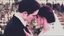 Twilight Saga Kiss GIF - Twilight Saga Kiss Wedding GIFs