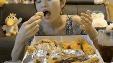 Fried Chicken Taste GIF - Fried Chicken Taste Korean Food GIFs