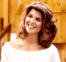 Laughing Aunt Becky GIF - Laughing Aunt Becky Full House GIFs