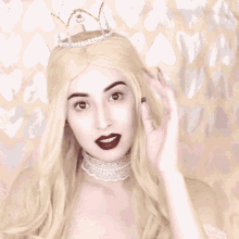 Courtney Little Makeup White Queen GIF - Courtney Little Makeup White Queen Alice In Wonderland GIFs