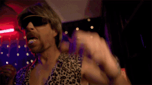 You Can Do It Dierks Bentley GIF - You Can Do It Dierks Bentley Hot Country Knights GIFs