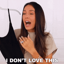 I Don'T Love This Shea Whitney GIF - I Don'T Love This Shea Whitney I'M Not A Fan Of This GIFs