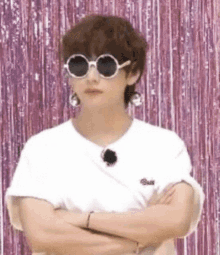 Btscraq Taehyung Teddy Bear GIF - Btscraq Taehyung Teddy Bear Arms Crossed Sunglasses GIFs