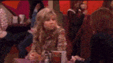 Who Are You Talking To Sam Puckett GIF - Who Are You Talking To Sam Puckett Icarly GIFs