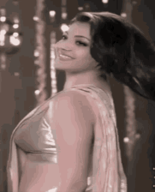 Kajal Agarwal Side Boobs GIF - Kajal agarwal side boobs - Discover & Share  GIFs