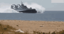 野牛氣墊船 Bison Hovercraft GIF - 野牛氣墊船 Bison Hovercraft Military Carrier Warship GIFs