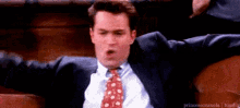 Uuuuaaaapaaa Chandler GIF - Uuuuaaaapaaa Chandler Friends GIFs