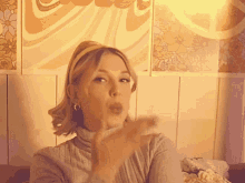 Millie Bobby Brown Florence By Mills GIF - Millie Bobby Brown Florence By Mills Kisses GIFs