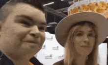 Hoed Hat GIF - Hoed Hat Embarrassing GIFs