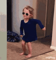 Dance Party GIF - Dance Party Daughter GIFs