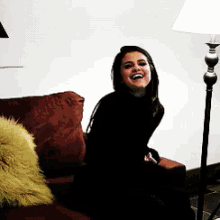 Selena Gomez Laugh GIF - Selena Gomez Laugh Laughing GIFs