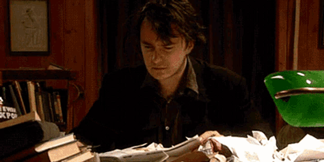 Black Books Dylan Moran GIF - Black Books Dylan Moran Bernard