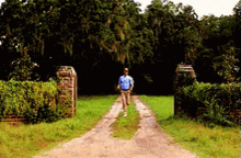 Race To Get The Last Run GIF - Race To Get The Last Run Forrest Gump GIFs
