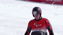 Waving Para Alpine Skiing GIF - Waving Para Alpine Skiing Jesper Pedersen GIFs
