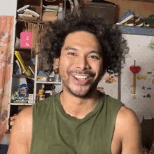 Tumatawa Bob Royo GIF