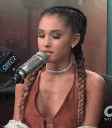 Yes Interview GIF - Yes Interview Ariana Grande GIFs