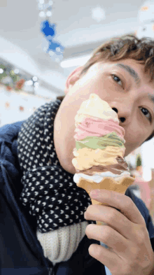 Eating Ice Cream GIF - Eating Ice Cream Food GIFs
